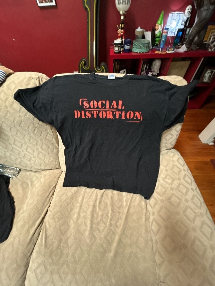 Vintage Social Distortion Summer Tour 2010 Graphic T-Shirt