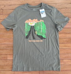 NWT $35 Nike Men’s M No Finish Line Running T Shirt Khaki Green HJ3678-320