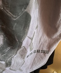 UNIQLO METAL GEAR SOLID ARCHIVE GRAPHIC UT T-SHIRT MEDIUM GREY FOX KONAMI
