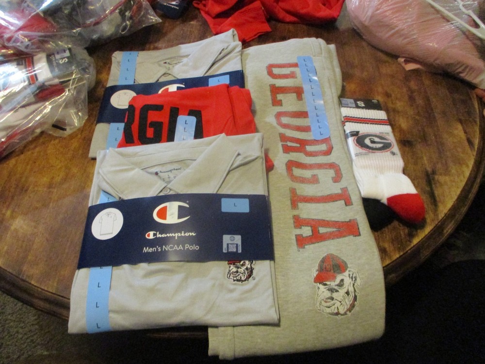 Georgia Bulldogs Large T Shirt / Polo / Sweatpants New Champion 5 Piece Lot