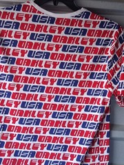 Oakley Shirt Mens Medium Red Blue Allover AOP USA Custom Fit Graphic 90s Vintage