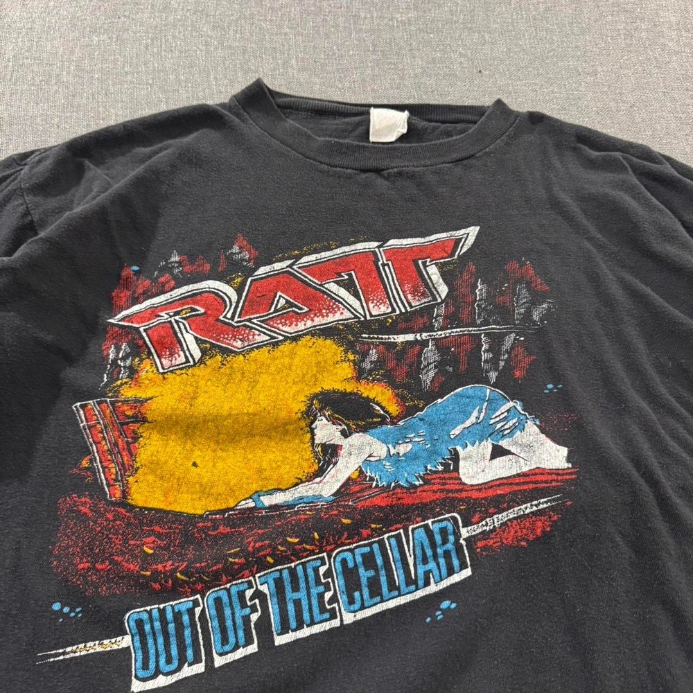 Vintage 1980s Ratt T-shirt Out Of The Cellar Tour shirt AN69684