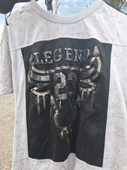 Victorious Men’s M White/Black Crew Neck Short Sleeve “LEGEND 23” Bull Tee