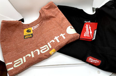 Lot (2) Carhartt & MILWAUKEE Tools Crew Neck T Shirt Heavy Duty S/S POCKET Small