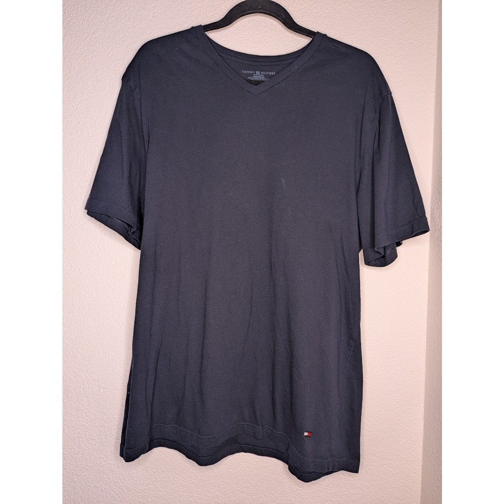 Tommy Hilfiger Men’s Navy V Neck Basic Tee XL Travel Casual Beach Preppy Chic