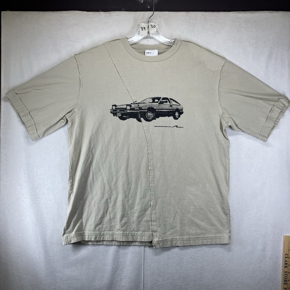 Mens Streetwear Graphic Tee Large Roaringwild Arch Thick Knit Car Art Tonal