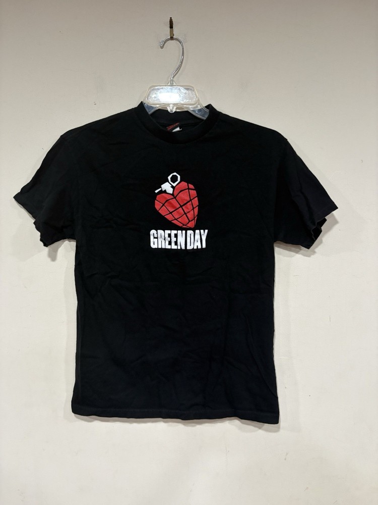 Green Day 2004 American Idiot Heart Grenade Band Logo Med T Shirt Vtg Y2K Tee
