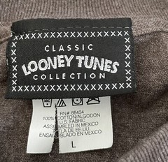Looney Tunes T Shirt Mens Size Large Classic Collection Roadrunner Wile E Coyote
