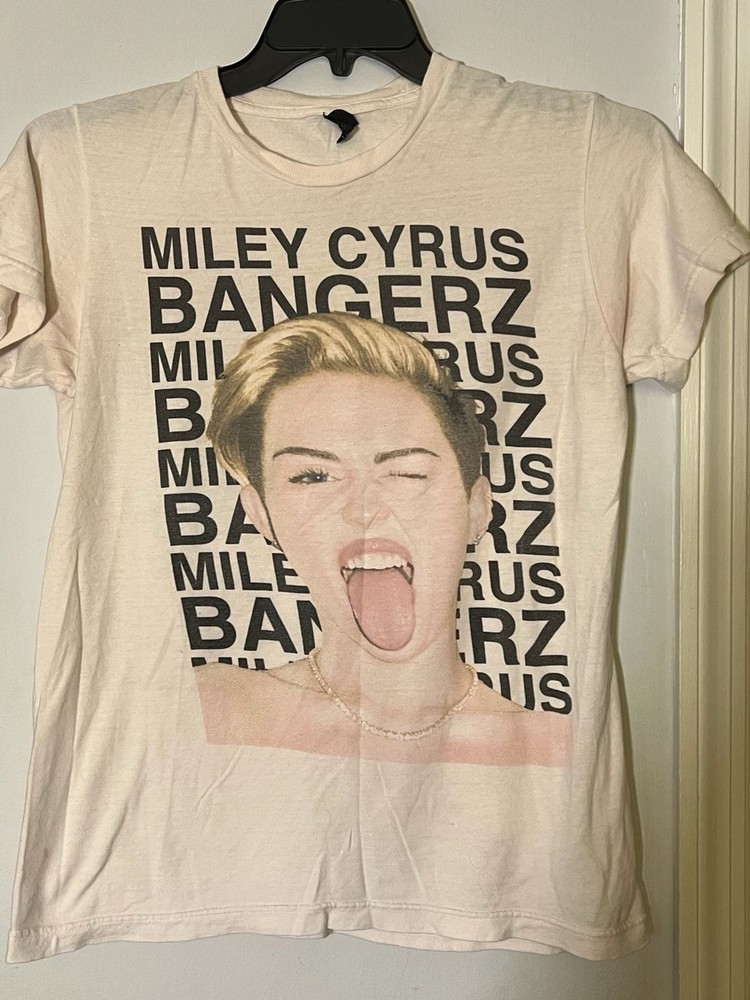 Miley Cyrus Bangerz Tour 2014 Graphic T-Shirt