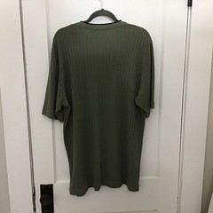 NWT Claiborne Green textured knit v-neck short sleeve top large Cotton Blend L