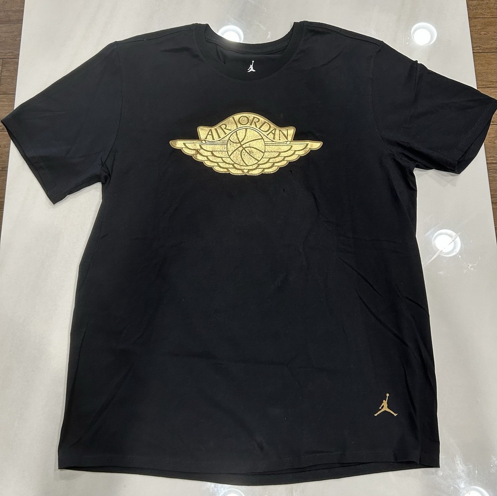 Men’s Nike Air Jordan Retro 1, Pinnacle T shirt Black/Gold 799606-010 Sz XL READ