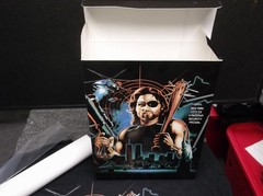 Escape From New York- Fright Rags 2013 Limited Edition Box Set- XL Shirt+ Swag