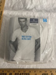 Stafford Ultra Soft 100% Cotton 2-Pack V-Neck T-Shirt Men’s Size M – READ