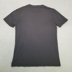 GAP Unisex Gray Basic Pocket T-Shirt Size Small Faded Design Classic Comfort