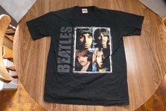 The Beatles Black T-Shirt – Mens – Size Medium