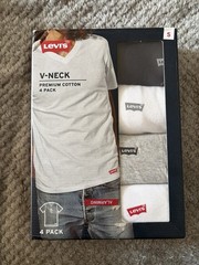 New Levi’s 4-Pack Men’s Premium Cotton V-Neck White T-Shirts – Size Small