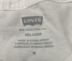 NWT Levi’s 501 Graphic White T-Shirt Men’s Size Medium. B3