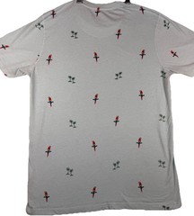 Free Planet Men’s Medium T-Shirt Palm Trees And Parrots Light Blue