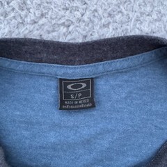 Oakley Henley Style T Shirt Size Small Blue Short Sleeve Cotton Blend Preppy