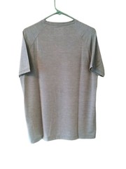 Men’s Waveflower Lightweight Breathable Short Sleeve Shirt – Light Green NWT M