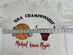 Vintage 90s NBA Chicago Bulls, Lakers Champion Hanes T Shirt Size Medium USA