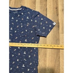 Free Planet T-Shirt Mens Small Blue Surf Print Pocket Crew Neck Casual Excellent
