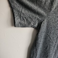 NWT Tapout Heathered Gray Size Medium W/ Black Puff Print Short Sleeve Shirt