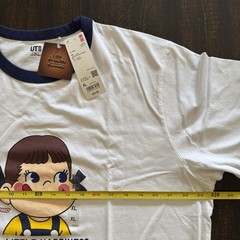 Uniqlo UT The Brands Sweets Graphic T Shirt White Size XL