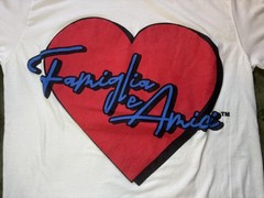 Famiglia E Amici Heart Logo Shirt Mens Small White Love Graphic Tee Valentine