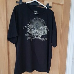 Levis Mens Black T Shirt Freedom Forever Size L 48″ Chest Good Used Condition