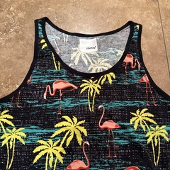 Code 22 Tank Top Sz M Tropical Themed Flamingos & Palm Trees Retail $30.00 New