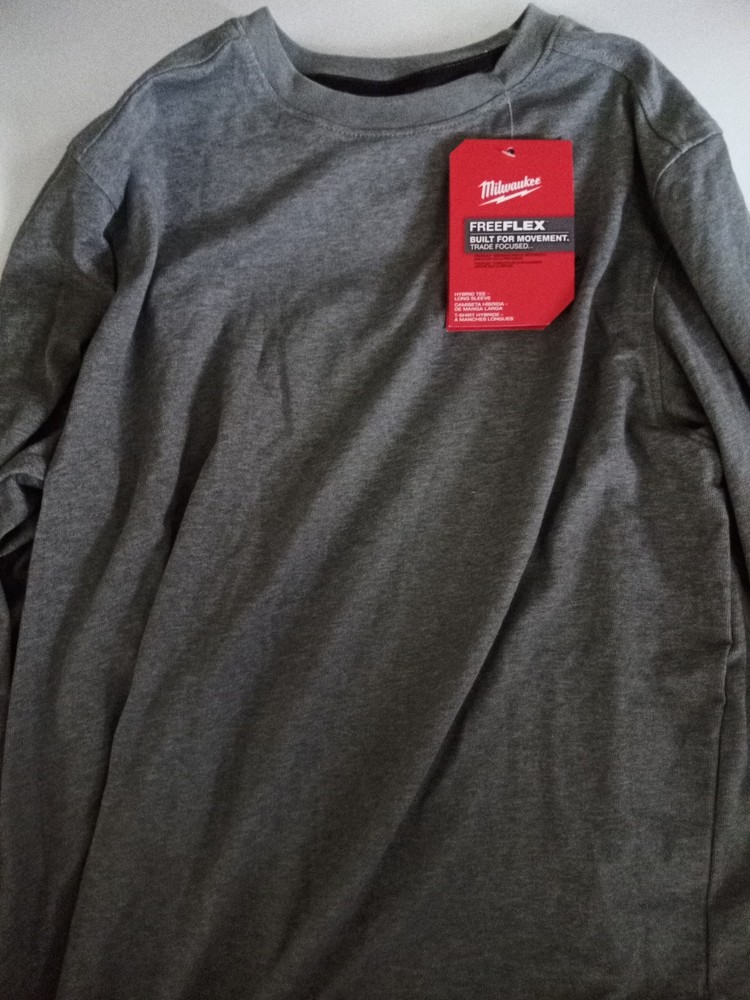 Milwaukee Men’s Medium Gray Cotton/Polyester Long-Sleeve Hybrid Work T-Shirt