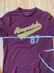 Y2K Aeropostale Burgandy Patched T Shirt Men’s Medium