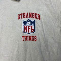 NFL Stranger Things T-Shirt Mens Large Cream Short Sleeve Graphic Tee NEW