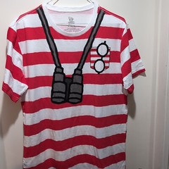 Where’s Waldo Mad Engine Sz XL 60%cotton/40%poly T-shirt 45″ Chest 31″ Long EUC