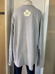 Roots Canada True Strong Free Long Sleeve Shirt Adult Large Gray XL