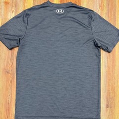 Under Armour Mens Medium Gray Tech 2.0 V-Neck Athletic T-Shirt Quick Dry Workout