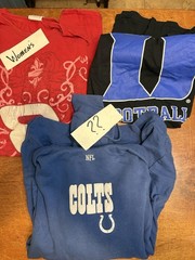 Lot Of 29 Piece Assorted Sports Team Shirts Sweatshirts Modern NCAA NFL NBA NHL