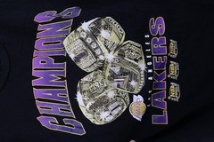 Mitchell & Ness Mens Small Los Angeles Lakers Championship Rings T-Shirt Kobe