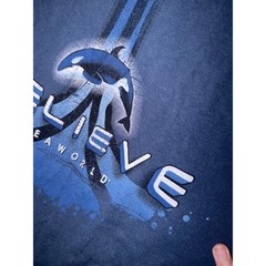 SeaWorld Believe Orca Whale Graphic T-Shirt Navy Blue Fruit of the Loom Small