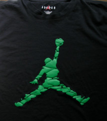 NIKE AIR JORDAN MEN’S (L) BLACK GRAPHIC COTTON (SS) BASKETBALL JUMPMAN LOGO TEE!