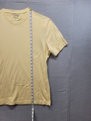 J. Crew Men Shirt L Yellow Crew Neck Short Sleeve Flat Front Breathable Pullover