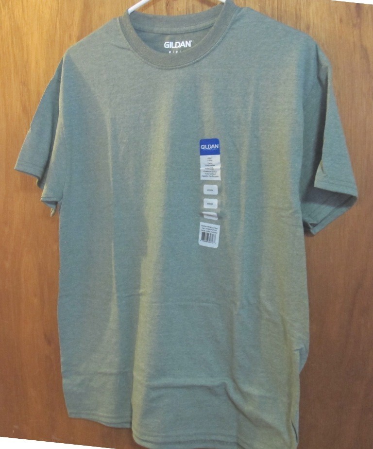 2 Gildan Adult T-Shirts ~ Blue and Heather Military Green Size M ~ New