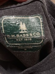 G.H Bass & Co.Bear Living On The Edge Gray Short Sleeve Graphic T Shirt Medium