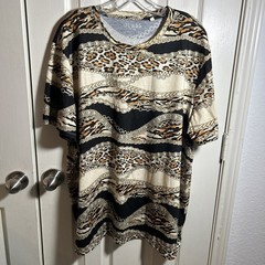 Guess 2XL Mens 2 Beige Eco Animal Print Tee Shirt