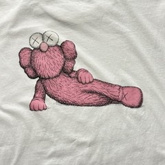 KAWS x UNIQLO UT Graphic T-shirt Mens Size Small XX Logo Short Sleeve Unisex Tee