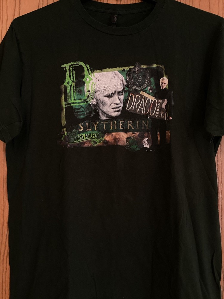 Draco Malfoy (Harry Potter Character) – Green Shirt – Graphic Print – Anvil – L