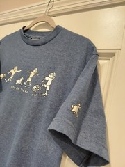 VTG To The Edge Prime Cut Tees Life On The Run. T-Shirt Medium Navy Anime Dogs