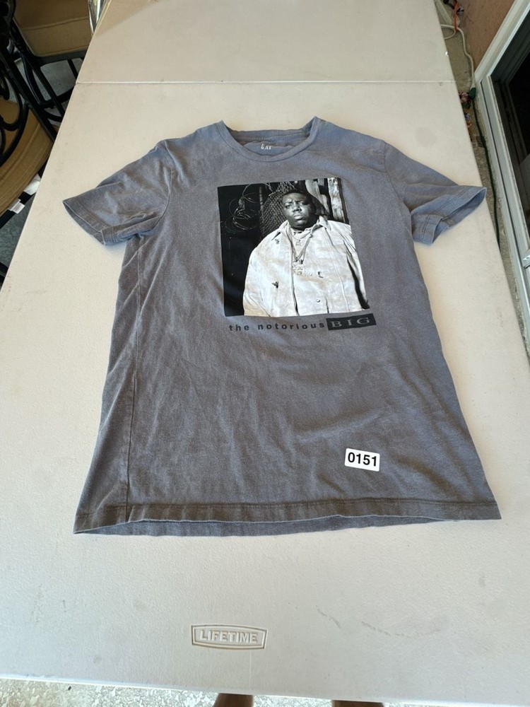 GAP The Notorious B.I.G. Biggie Smalls Graphic T-Shirt