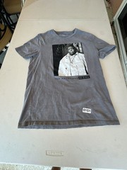 GAP The Notorious B.I.G. Biggie Smalls Graphic T-Shirt
